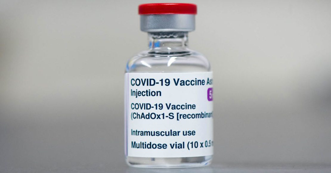 Vacuna de AstraZeneca ofrece "protección mínima" ante variante sudafricana de COVID-19