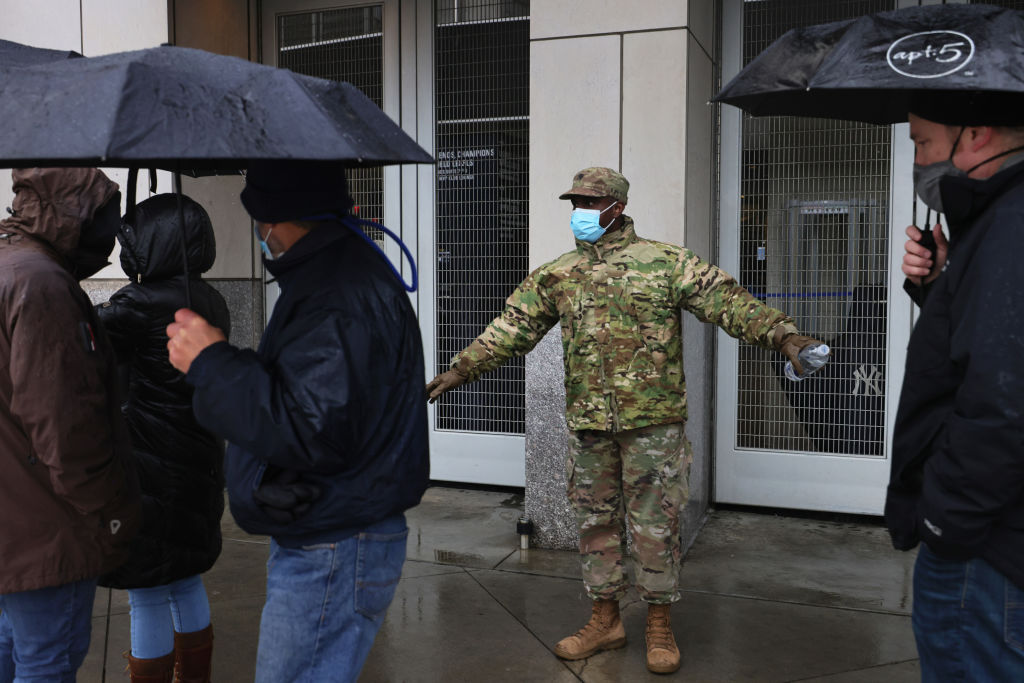 En imágenes: Yankee Stadium se transforma en centro de vacunación