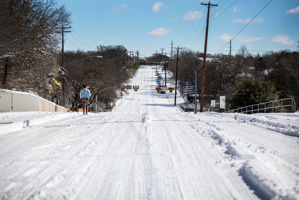 Encuentran en Texas cuerpos de personas que murieron congeladas por la tormenta invernal