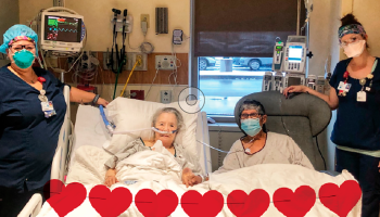 Gran detalle: Enfermeras organizan cena romántica para abuelitos con coronavirus