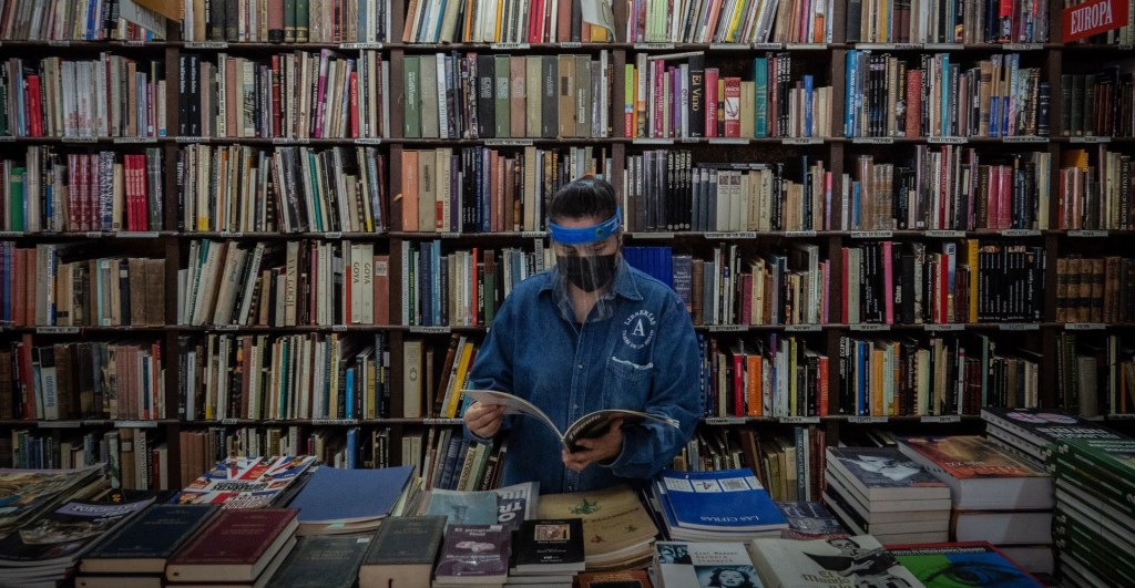 ¿Por qué las librerías son esenciales?: Entrevista con la Cámara Nacional de la Industria Editorial Mexicana