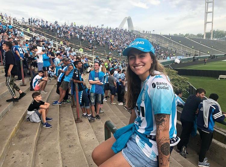A cumplir sueños de la infancia: Emotiva presentación de Luana Muñoz con Racing