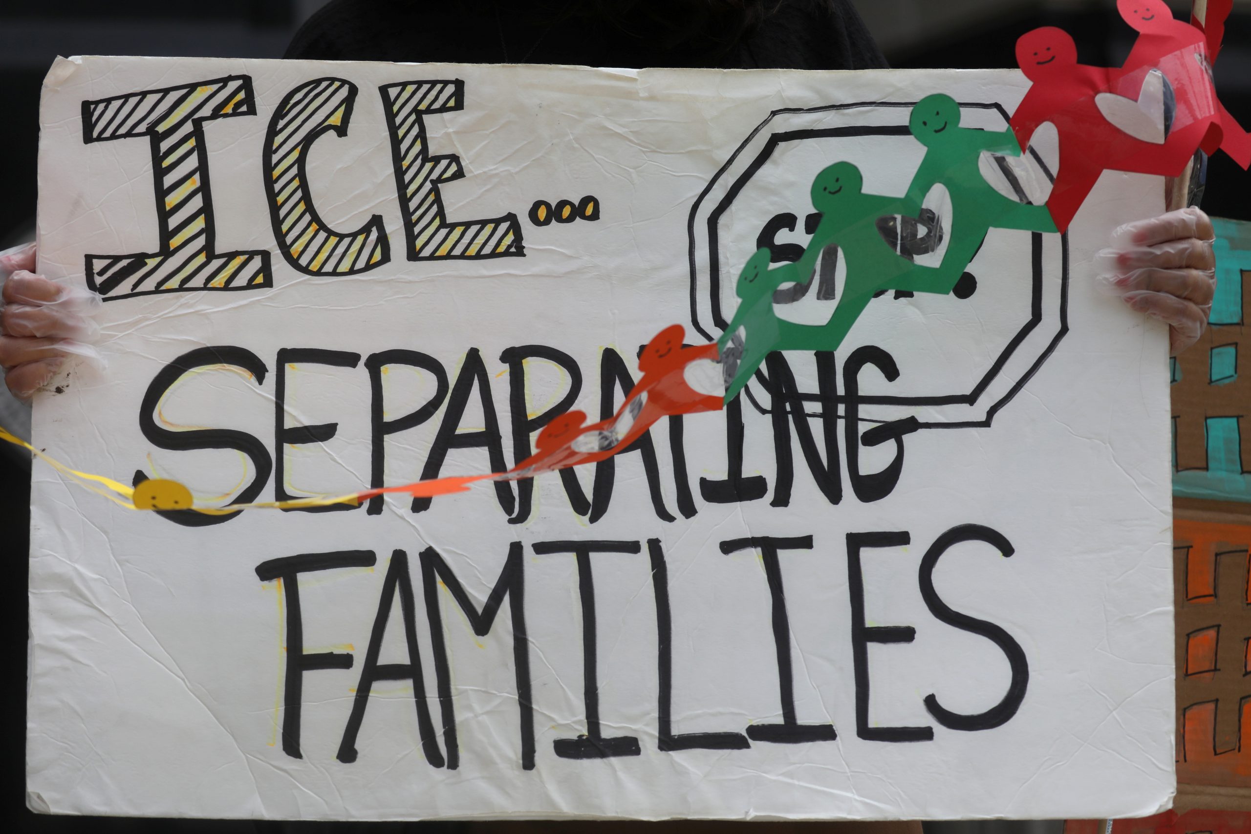 Migrante mexicano muere por COVID-19 en centro de detención de EU