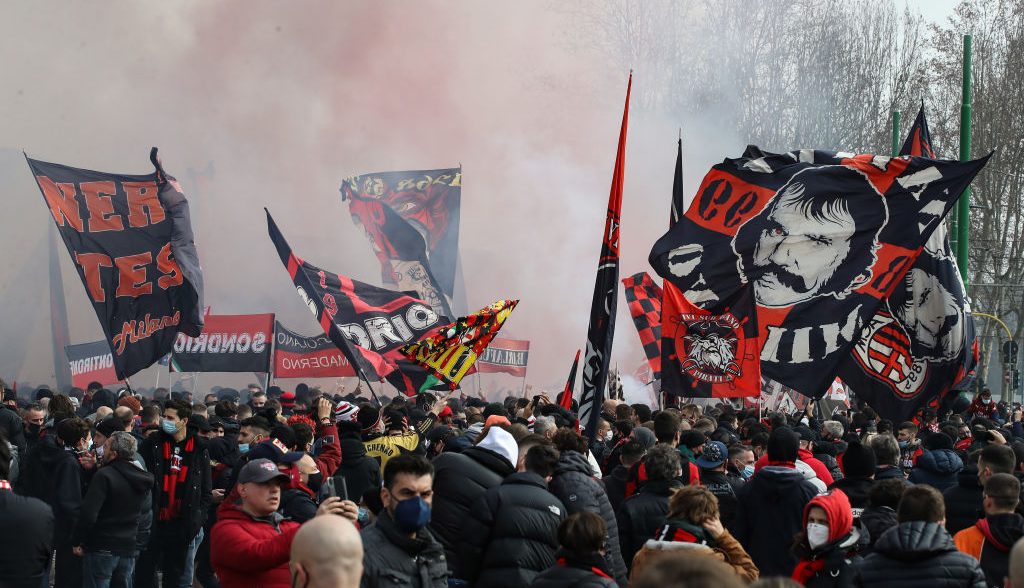 En imágenes: El tenso encuentro de aficionados previo al derbi de Milán