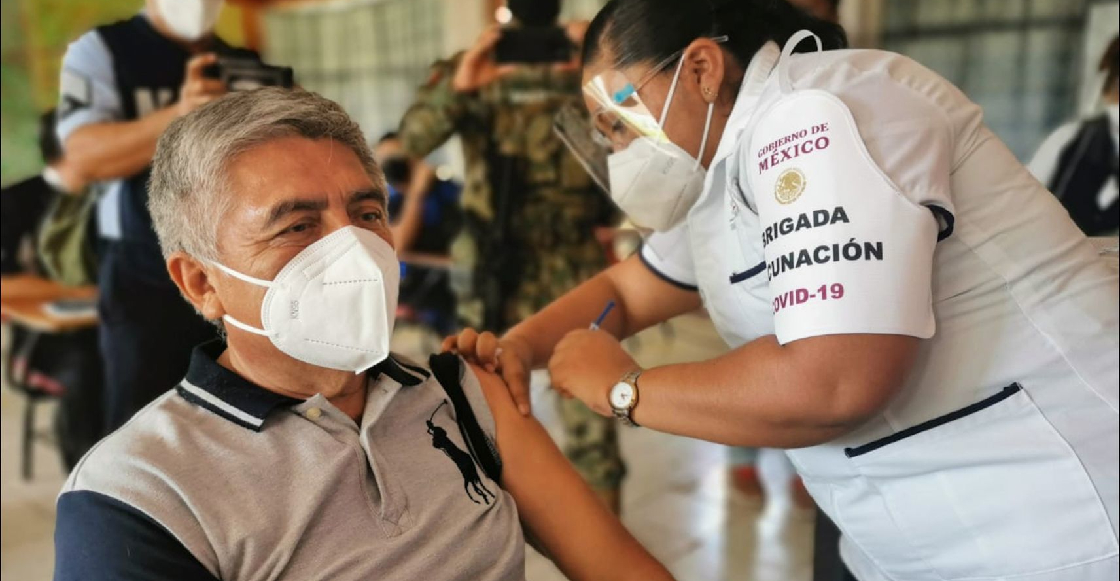 Vacunación de adultos mayores en México comienza este lunes en municipios marginados: AMLO