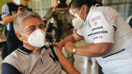 Vacunación de adultos mayores en México comienza este lunes en municipios marginados: AMLO