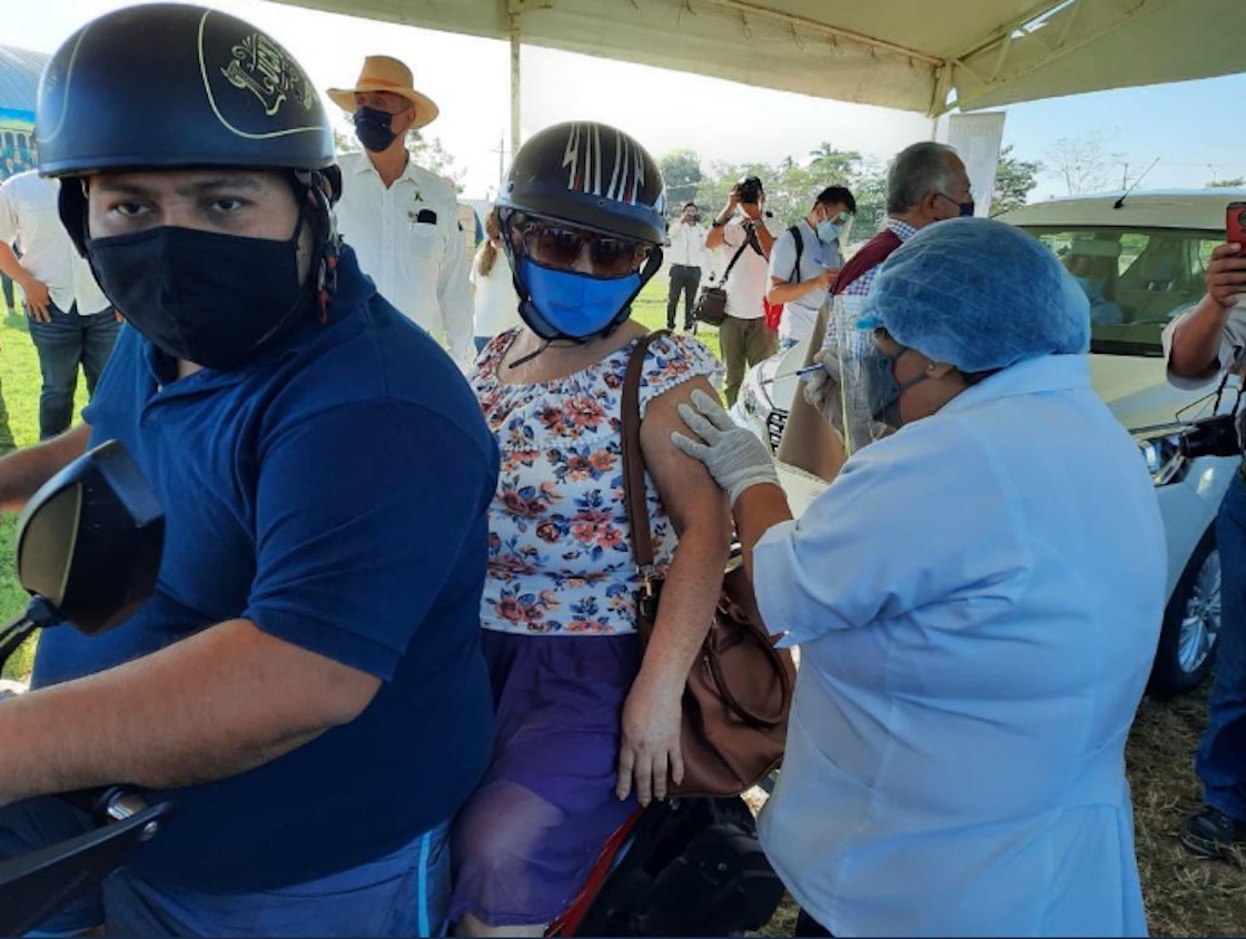  vacunacion-tabasco-adultos-mayores