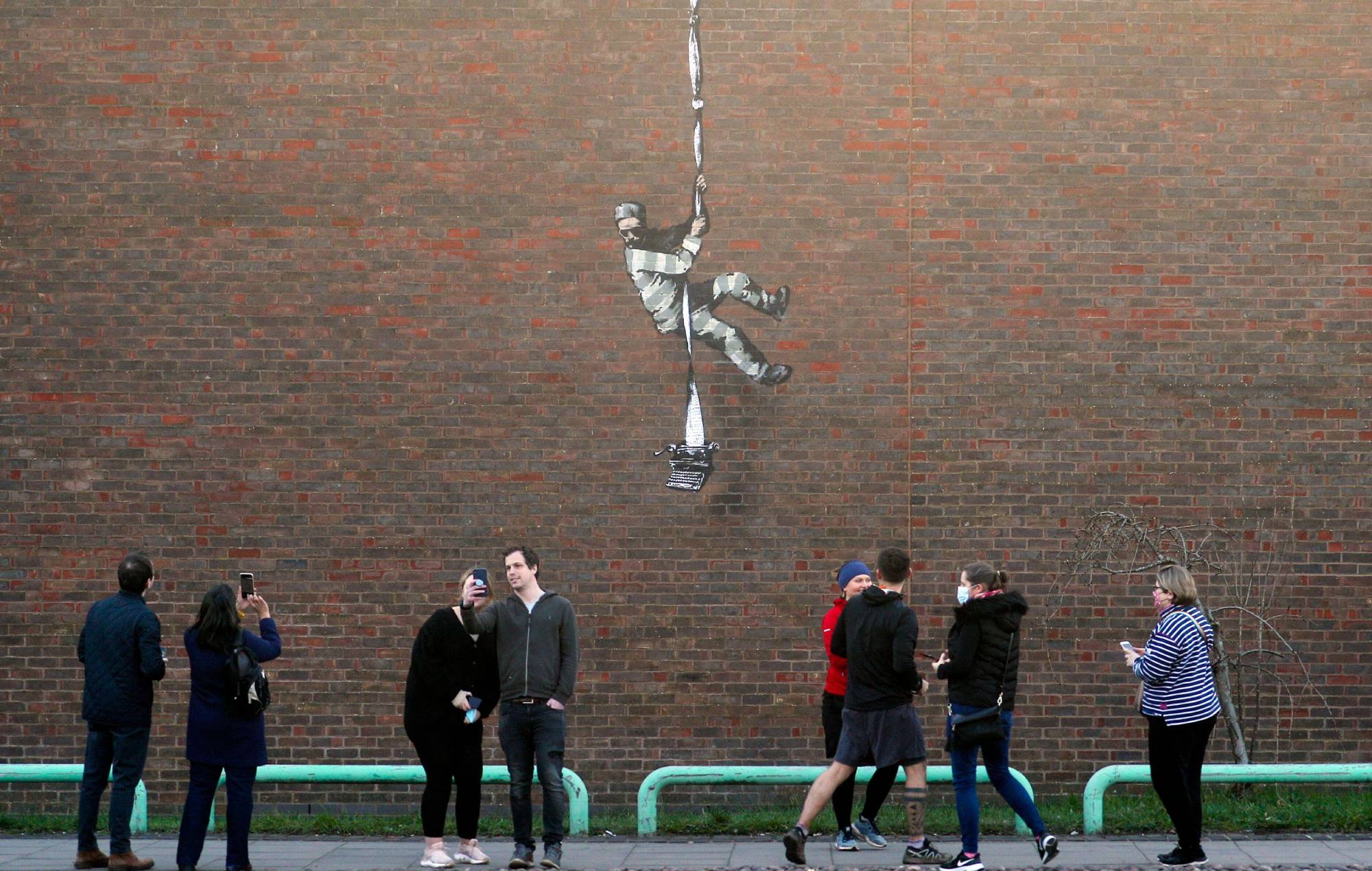Aparece una supuesta obra de Banksy en una cárcel del Reino Unido