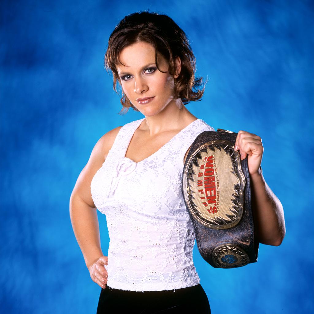 Molly Holly como campeona femenia de WWE