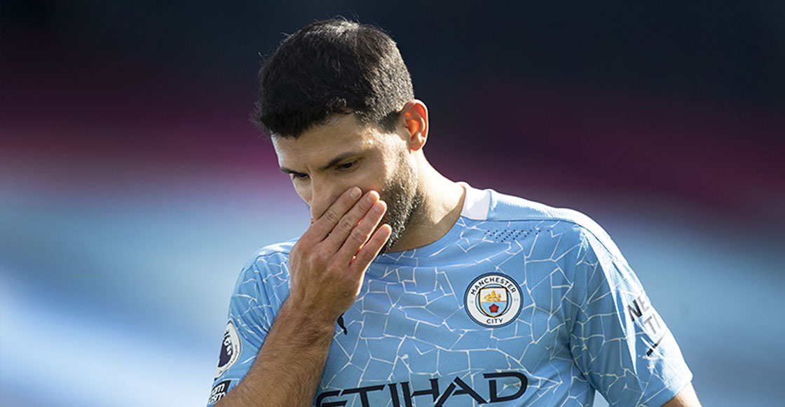Sergio Agüero enojado porque compañeros no le pasan la pelota en el Manchester City