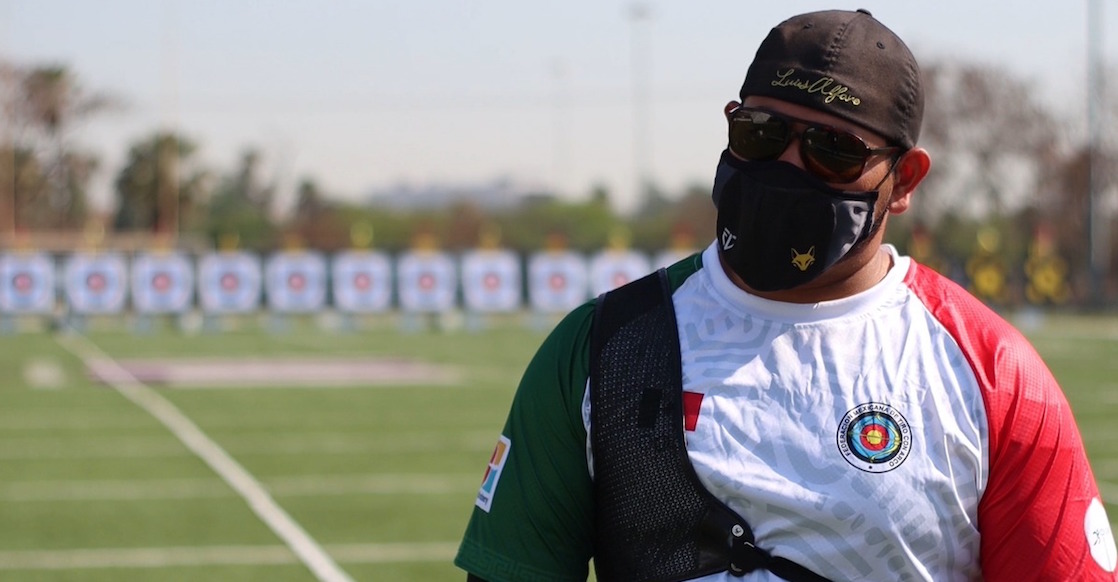 México conquista boleto olímpico en tiro con arco gracias al 'Abuelo' Álvarez