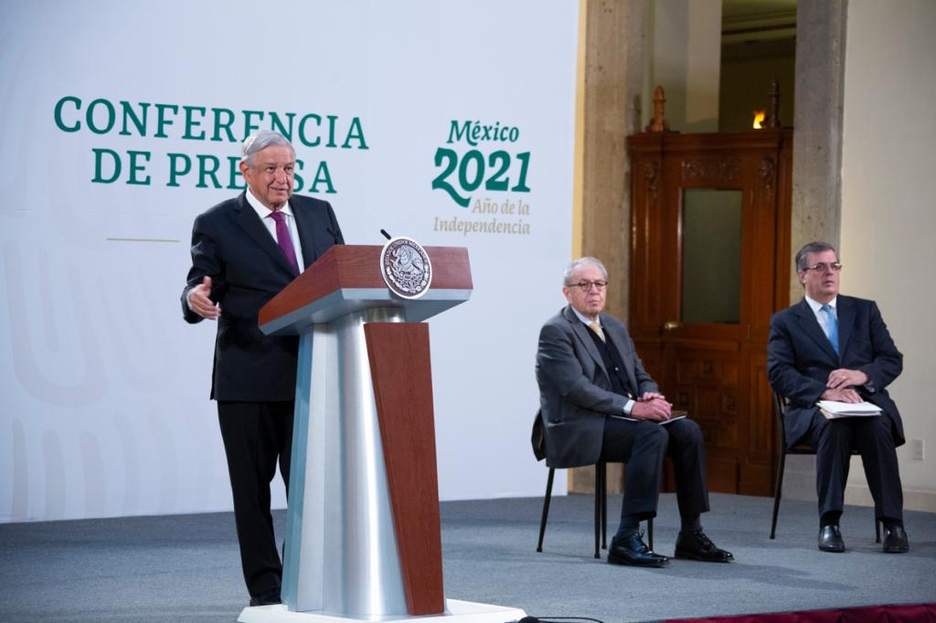  amlo-protesta-palacio-nacional.
