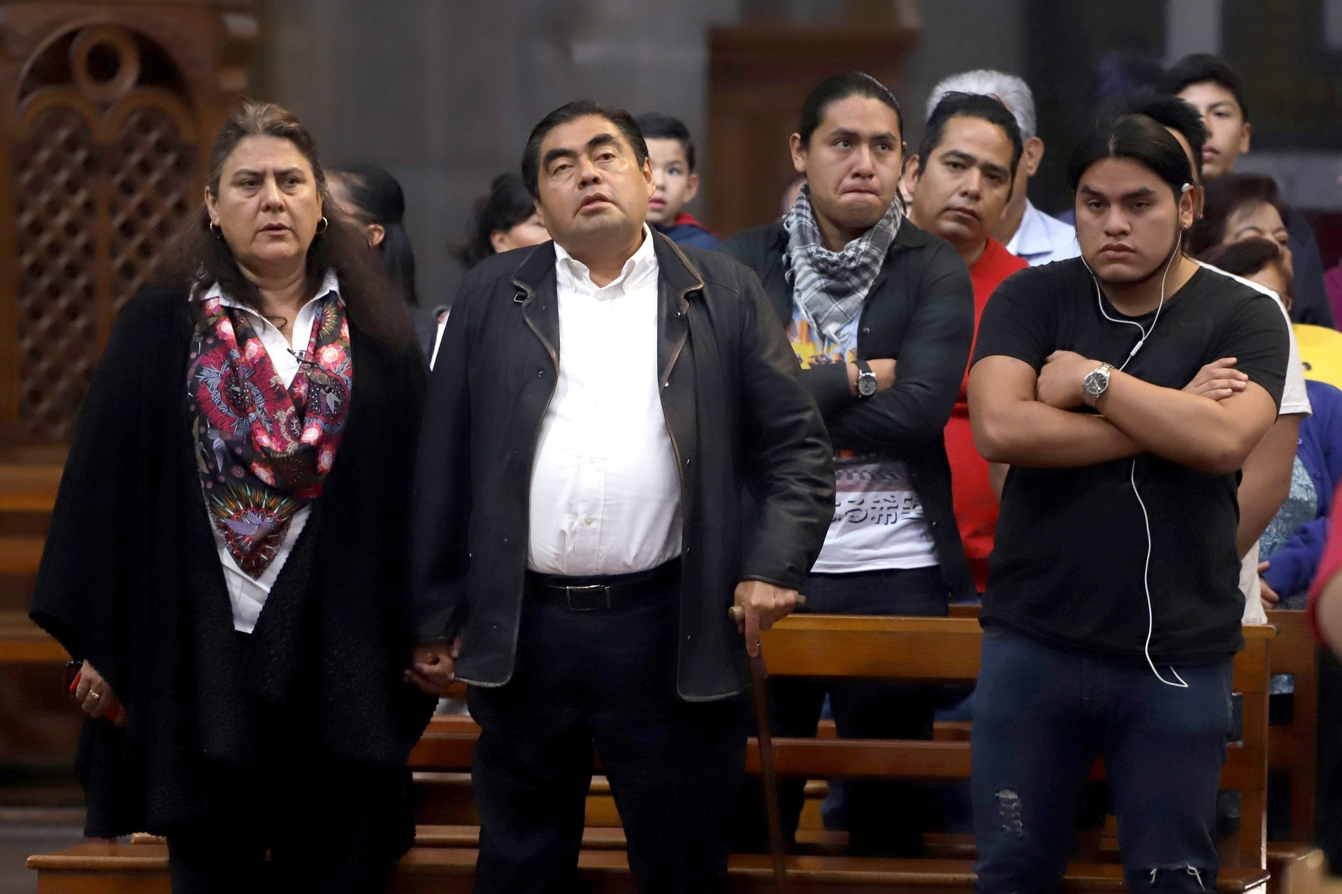 Barbosa acusa al Gobierno Federal de no surtir medicamentos ni vacunas en Puebla
