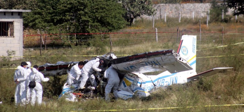 Se desploma avioneta donde viajaba un funcionario de Sonora; hay cuatro muertos