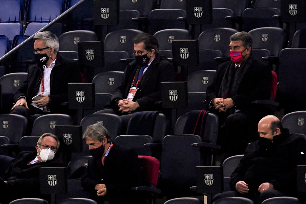 ¿Quiénes son y qué prometen los candidatos a la presidencia del Barcelona?