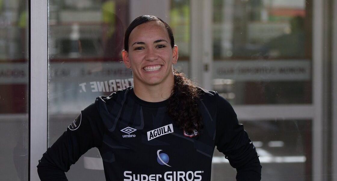¿Quién es Katherine Tapia, portera que llevó al América de Cali a la Final de Libertadores?