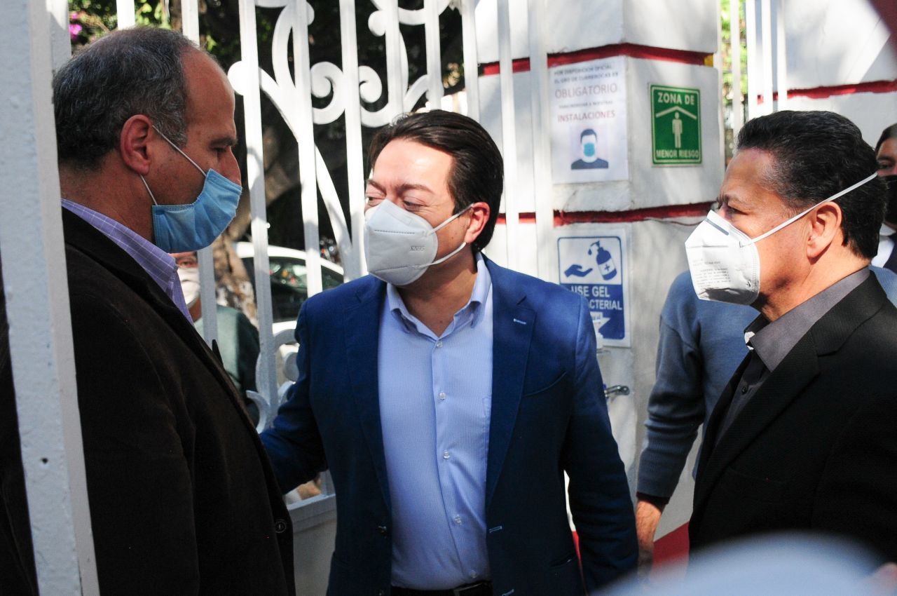 Mario Delgado pide renuncia de los consejeros del INE por nuevas reglas para asignar diputaciones