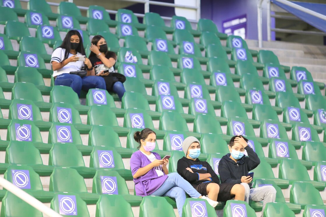 En imágenes: Así se vivió la reapertura de estadios en la Liga MX Femenil