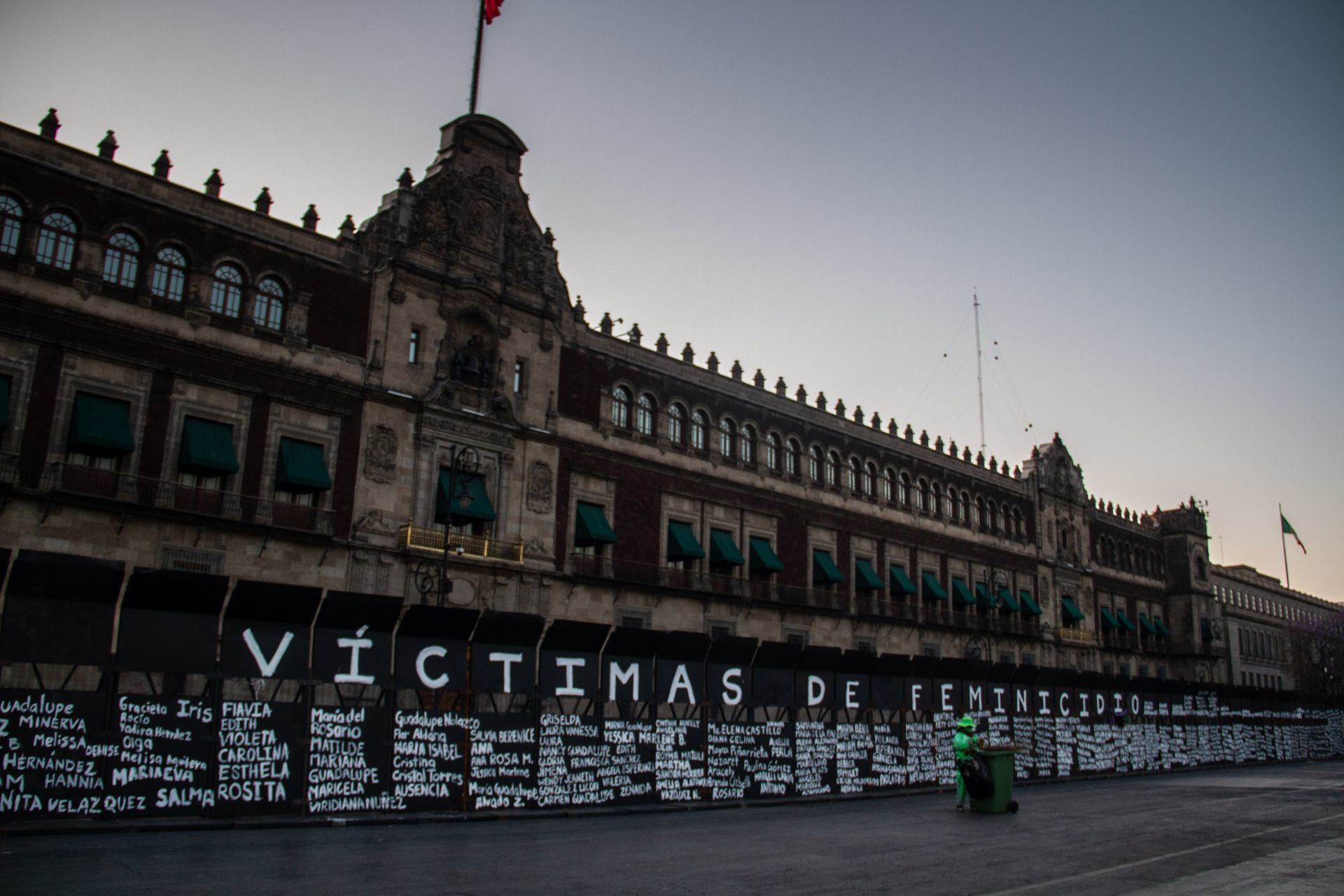 "Las calles también son nuestras": Renombran simbólicamente calles con nombres de mujeres por el 8M