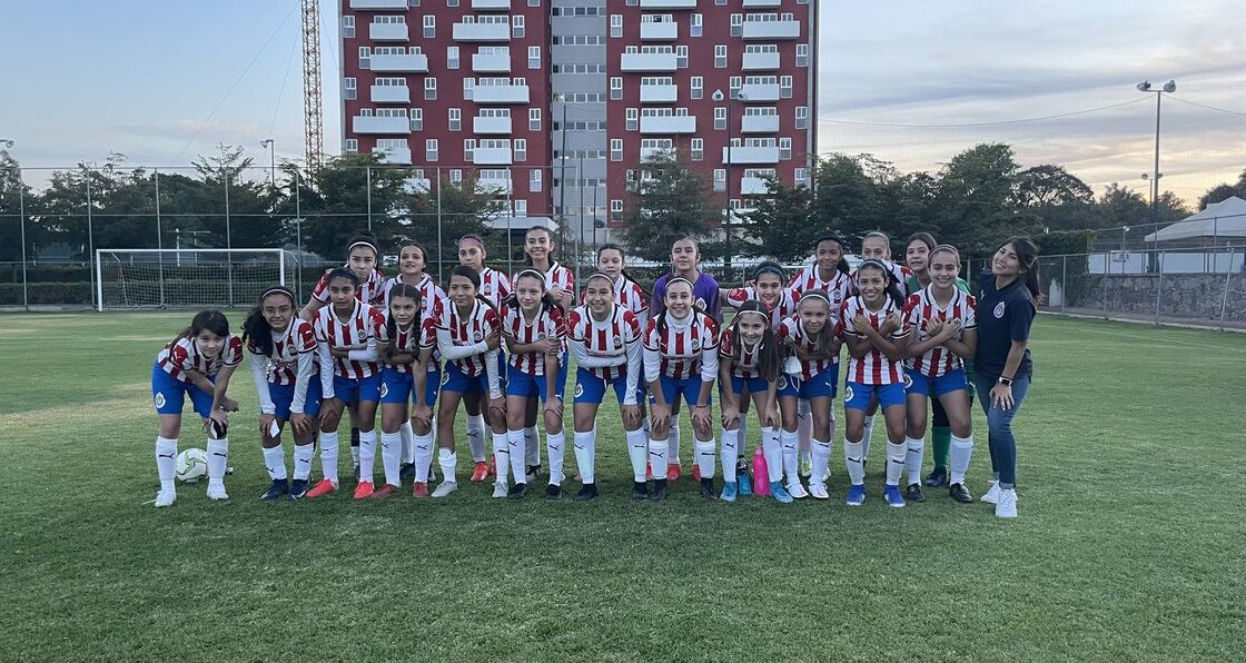¡Son el futuro! Chivas Femenil presume a sus 3 equipos de cantera