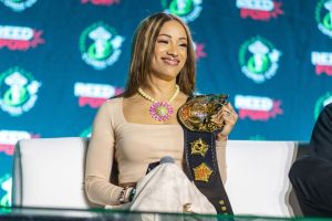 Sasha Banks campeona de NJPW