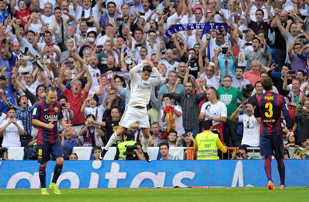 Cristiano Ronaldo festeja un gol ante Barcelona