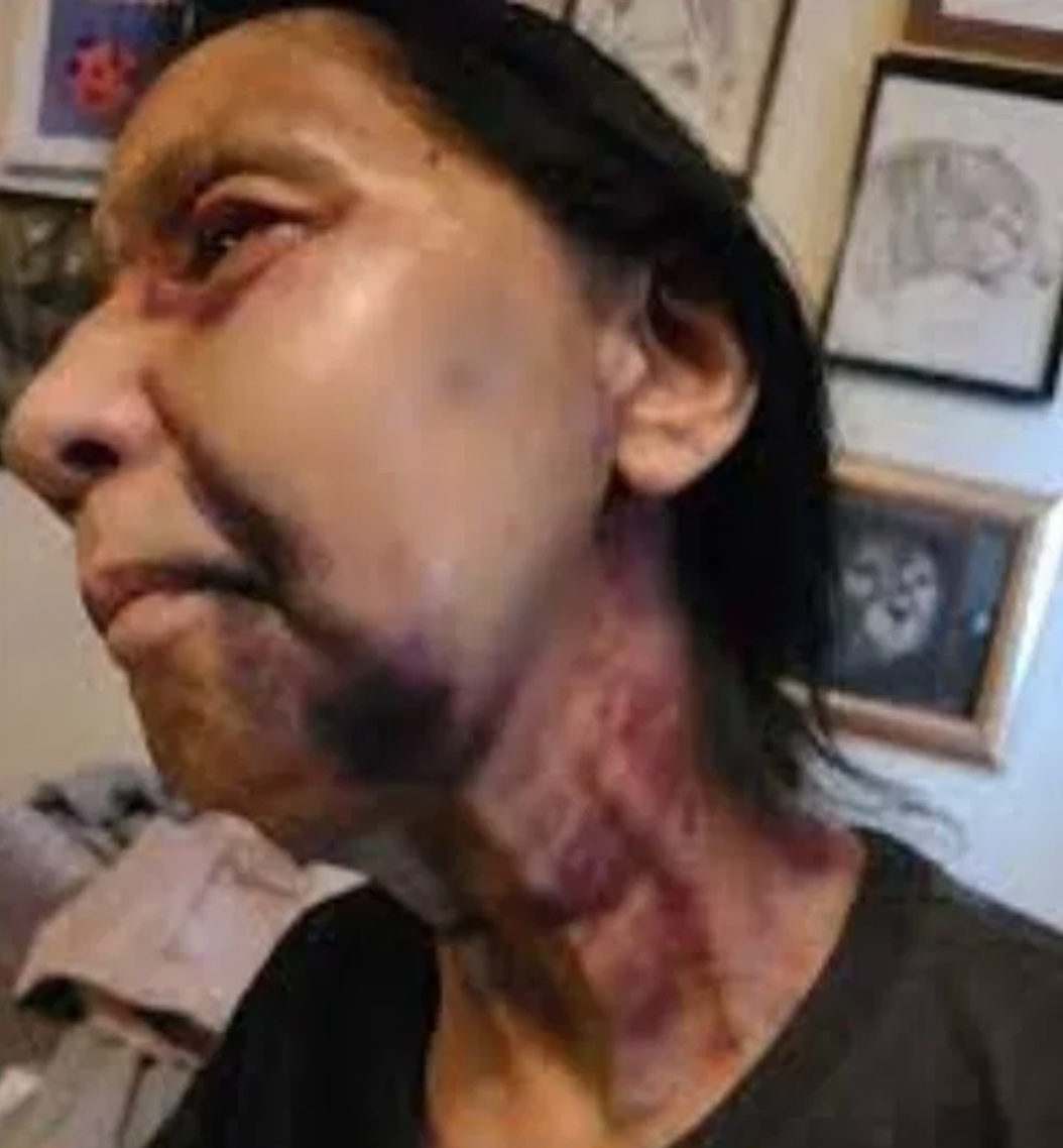 WTF?! Joven racista golpea a abuelita de ascendencia mexicana en EU