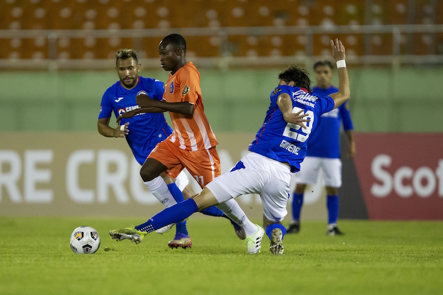 Reportan que rival de Cruz Azul en Concachampions anunció que no viajará a México