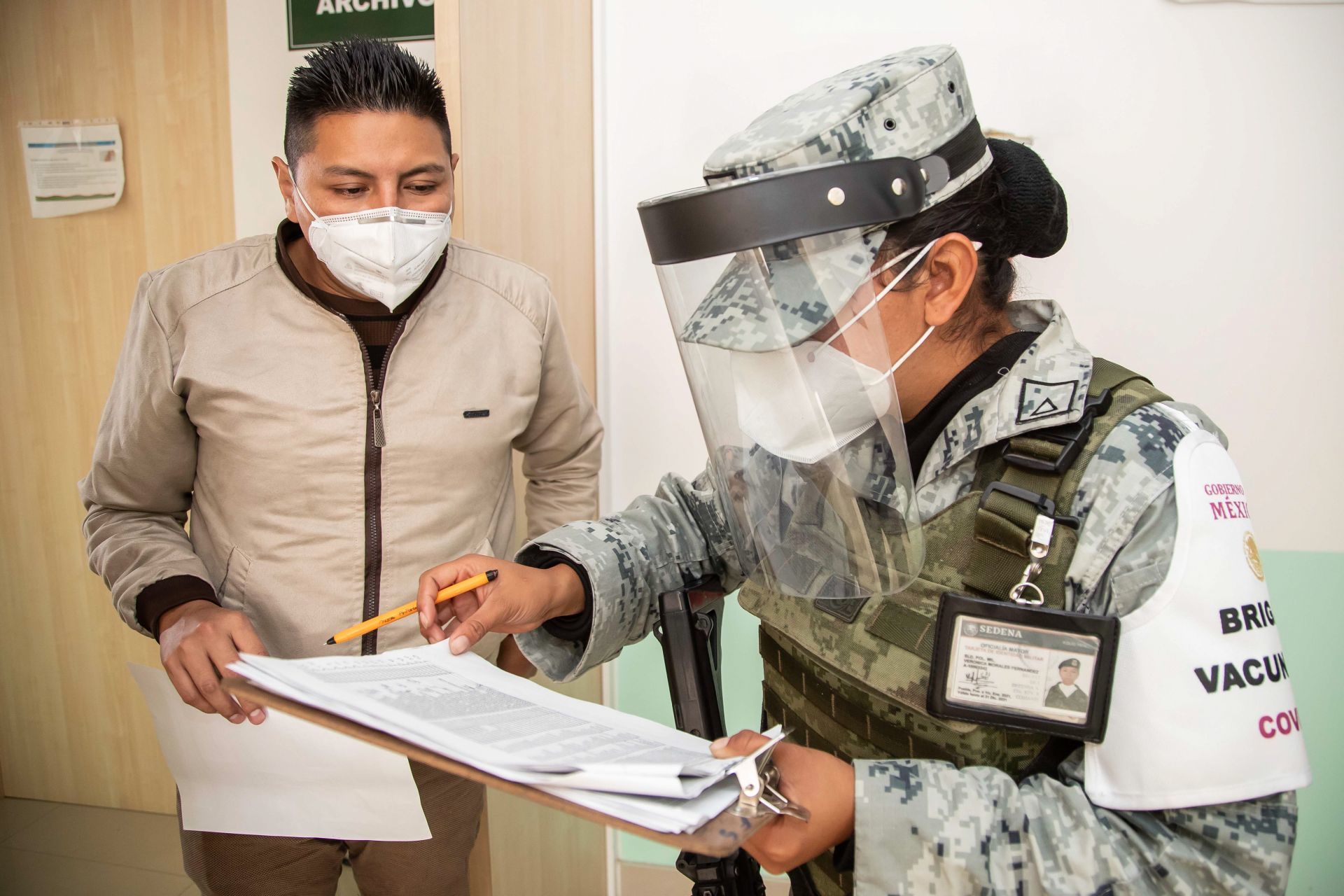 Despiden a subdirector Médico de Sinaloa por vacunar a su familia contra Covid-19