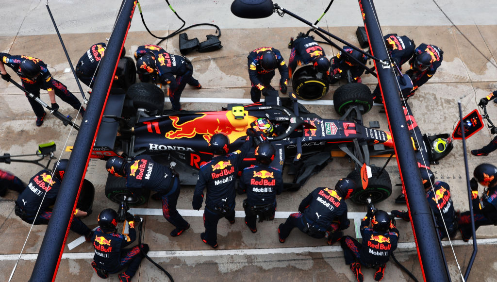 Errores y sanciones: Así le fue a Checo Pérez en el Gran Premio de Imola