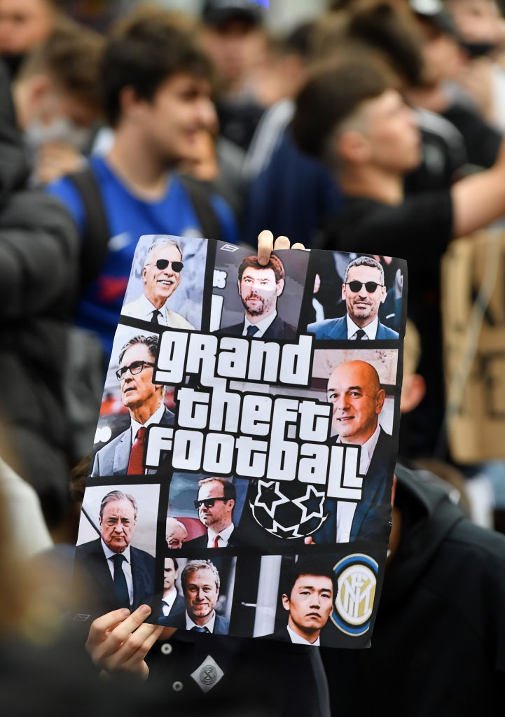 En imágenes: Las protestas en Stamford Bridge por la Superliga Europea