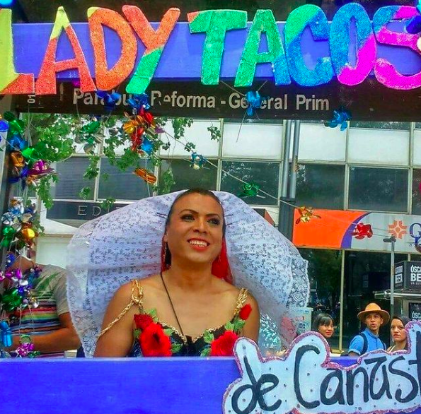 lady-tacos-canasta
