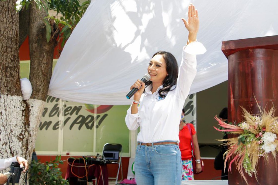 mely-romero-celis-colima