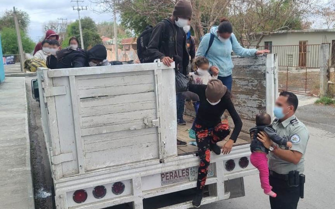 migrantes-nuevo-leon-camion