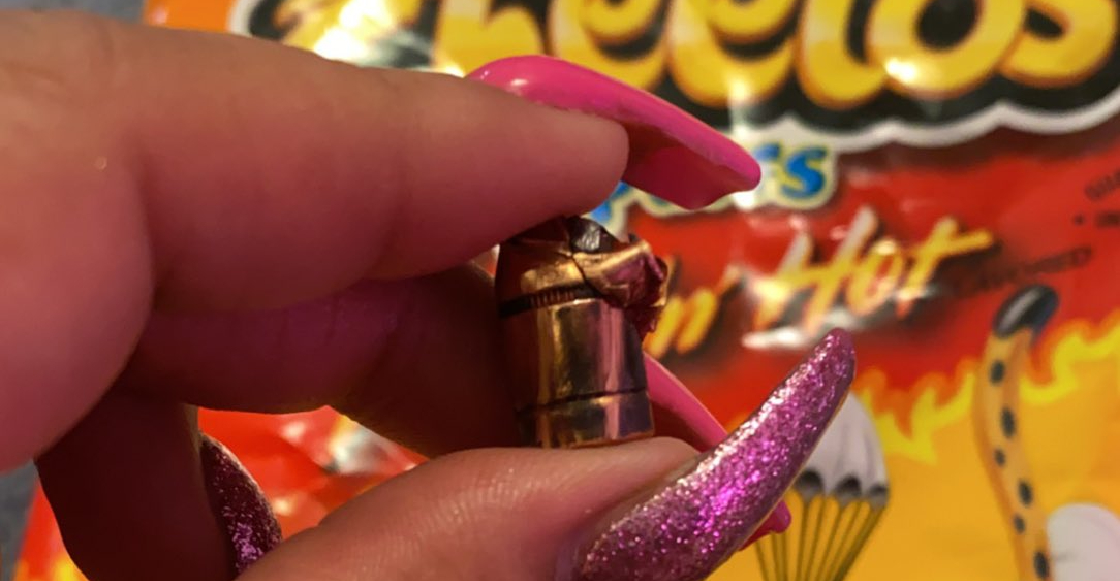 Un niño de seis años de EU encontró una bala en su bolsa de Cheetos