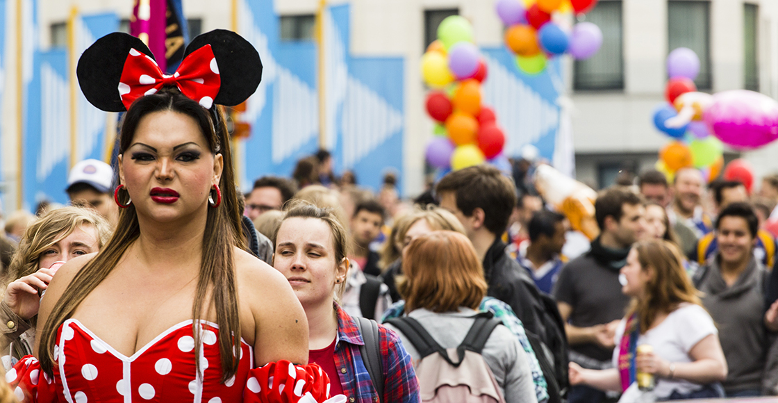 Pixar estaría buscando a una joven trans para su próxima película