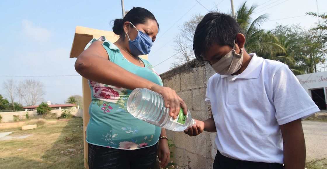 regreso-clases-campeche-gel-antibacterial-covid