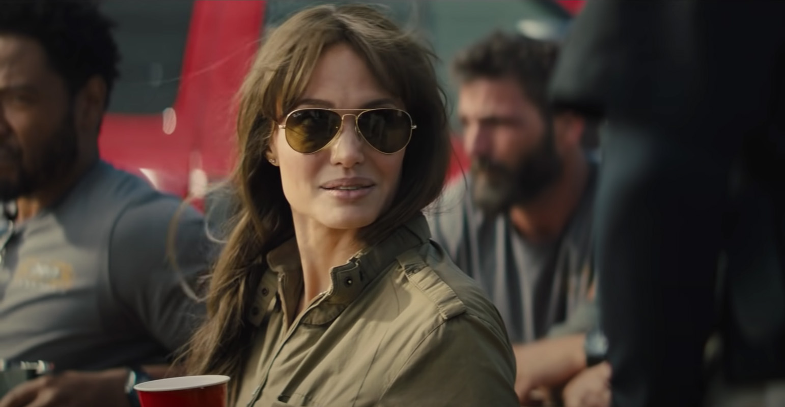 Angelina Jolie está de vuelta en el impresionante tráiler de 'Those Who Wish Me Dead'