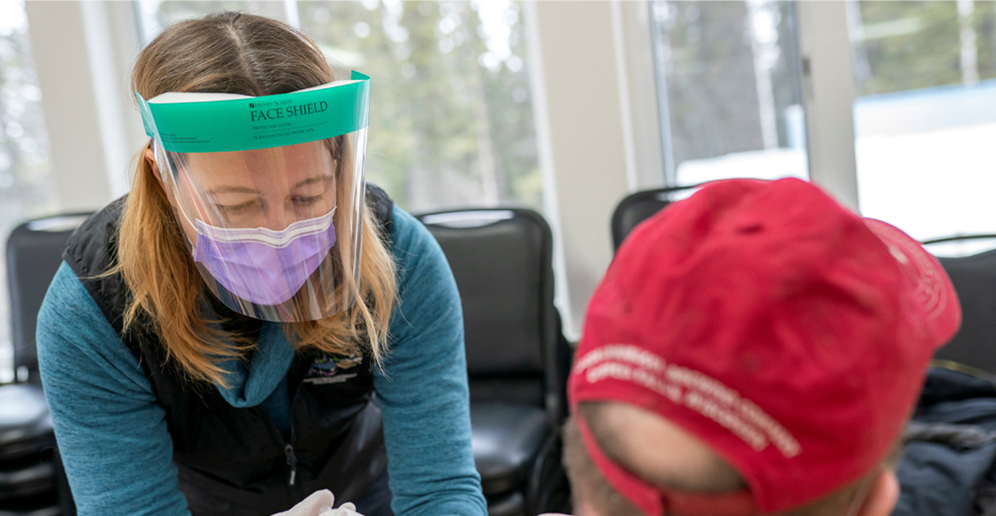 Vacunas contra COVID en Alaska