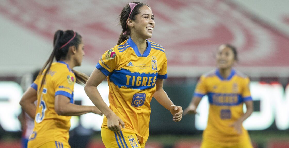 ¿Por qué los baloneros de Chivas Femenil festejaron el gol de Greta Espinoza?