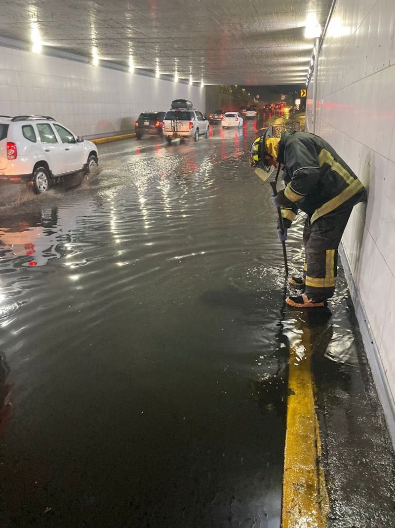 bomberos-lluvia-cdmx