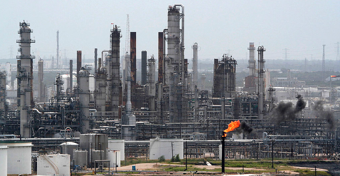 Una fotografía de la refinería Deer Park, en Texas, Estados Unidos