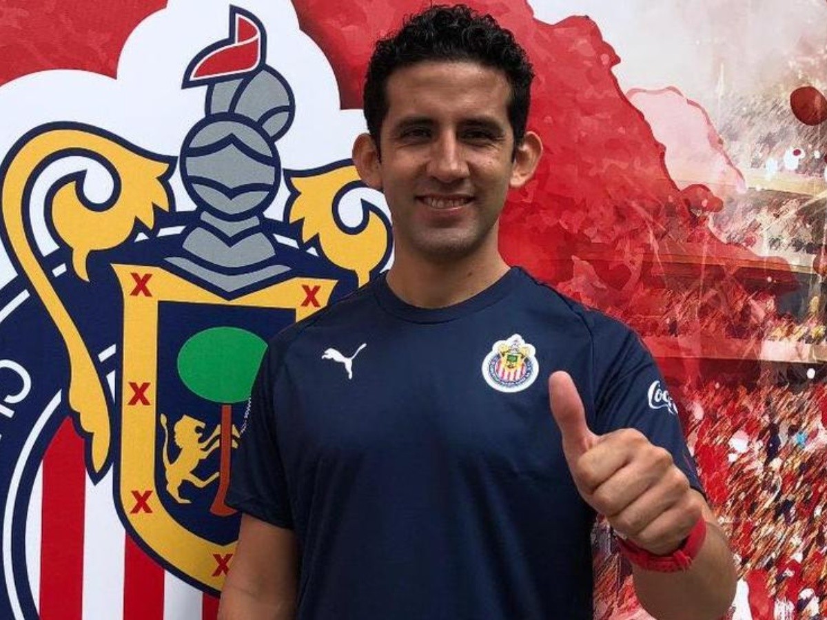 ¿Quién es Edgar Mejía, DT que llevó a Chivas Femenil a su segunda Final de Liga?