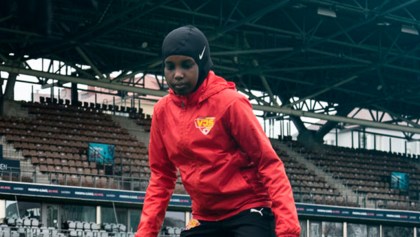 Liga de Finlandia y Nike donan hiyabs para promover igualdad