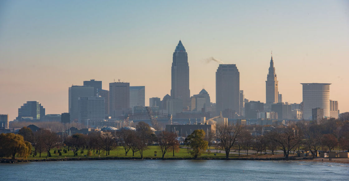 ohio-rifa-premios-millon-dolares-vacuna-covid-sobra-estados-unidos-viaje-01