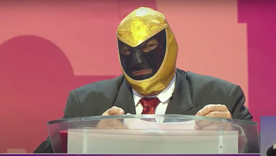 Pregunta sobre la comunidad LGBT+ deja "mudo" a Tinieblas en debate de CDMX