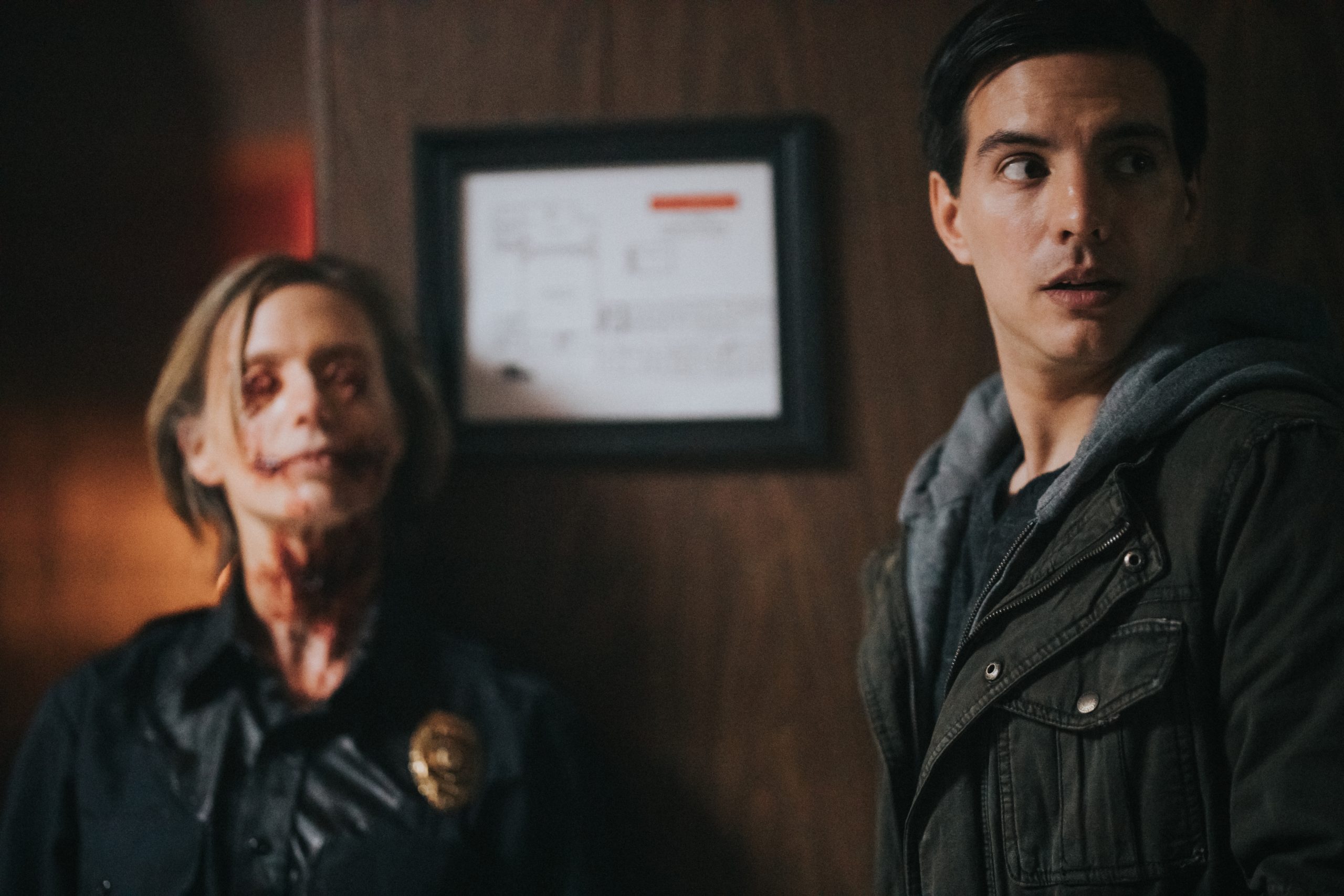 Entrando a un mundo de terror: Una entrevista con Vadhir Derbez por 'Exorcismo en el séptimo día'