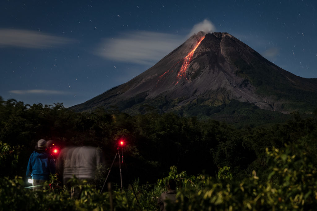 volcan-activo-merapi-indonesia