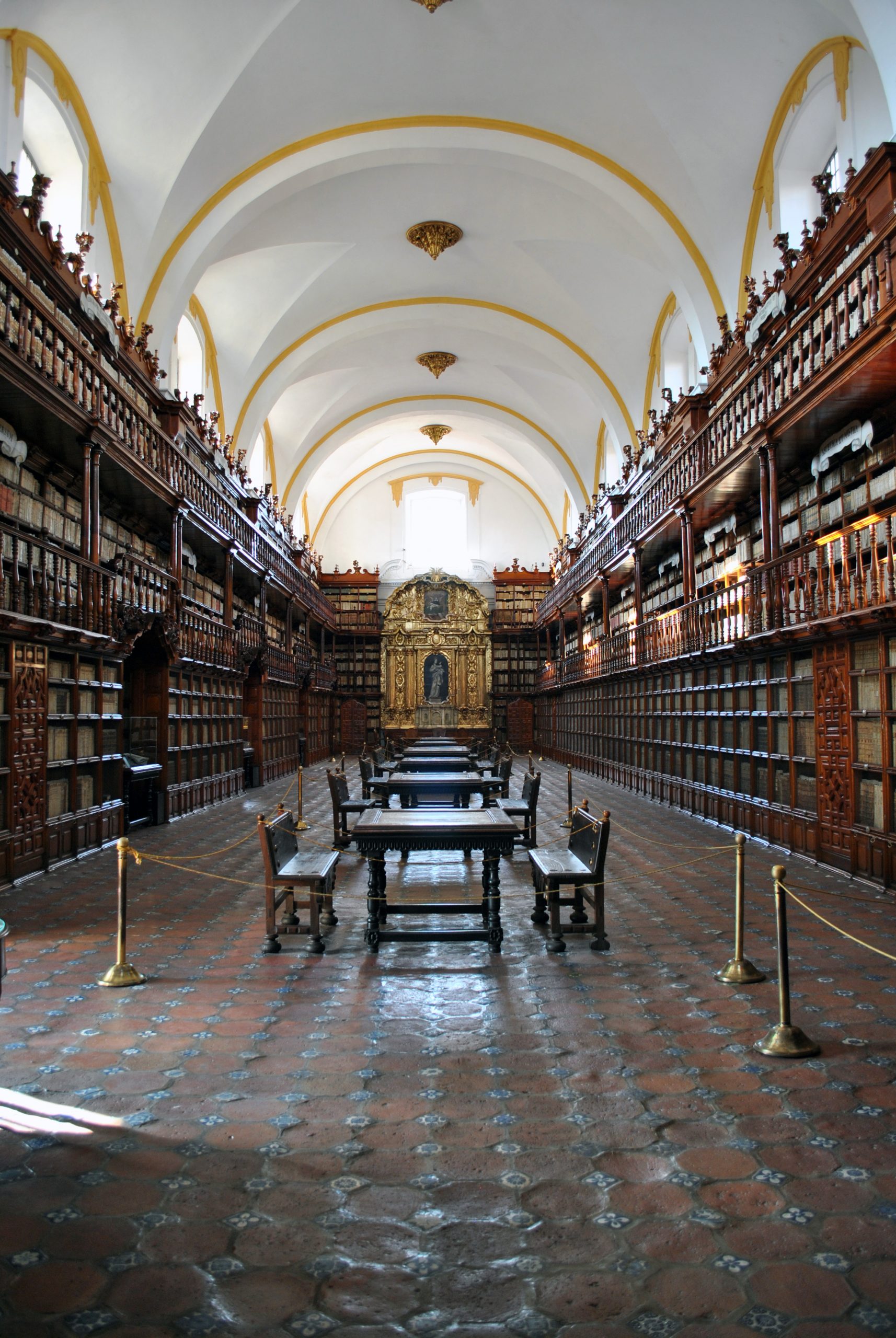 biblioteca-palafoxiana-puebla