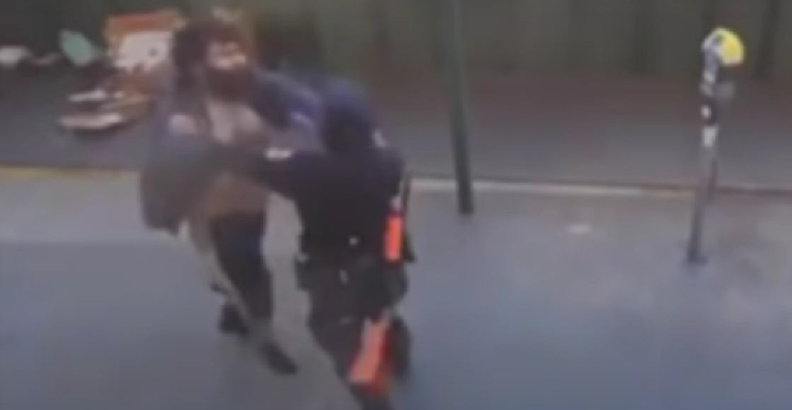 Captan ataque racista contra una policía de origen asiático en EU